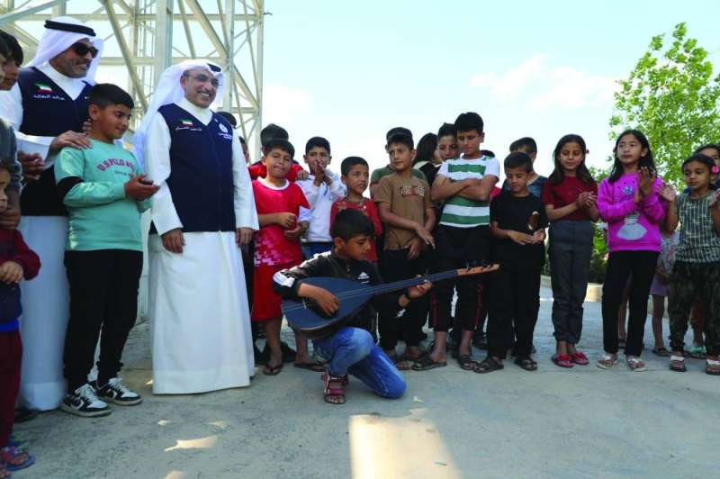 وفد من الصندوق الكويتي خلال زيارة تفقدية لأحد المشاريع في إقليم كردستان