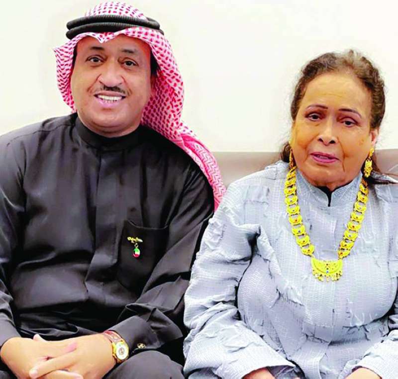 


خالد الراشد وحياة الفهد 