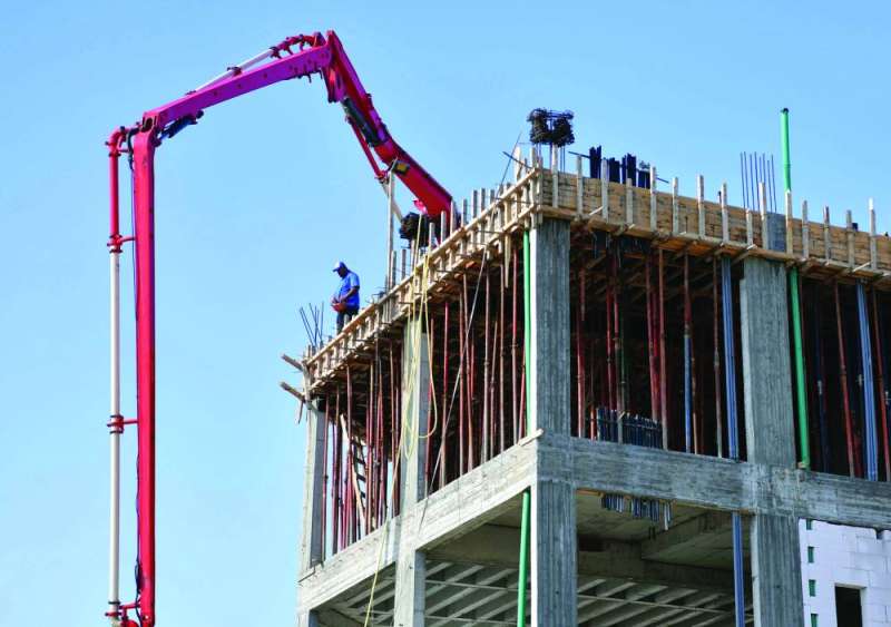 صب الخرسانة من دون إشراف او وجود المقاول ومن دون التقيد بشروط السلامة