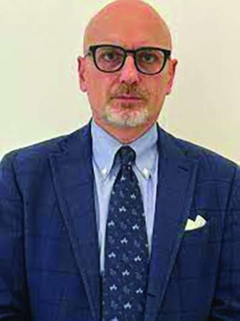 السفير الإيطالي 