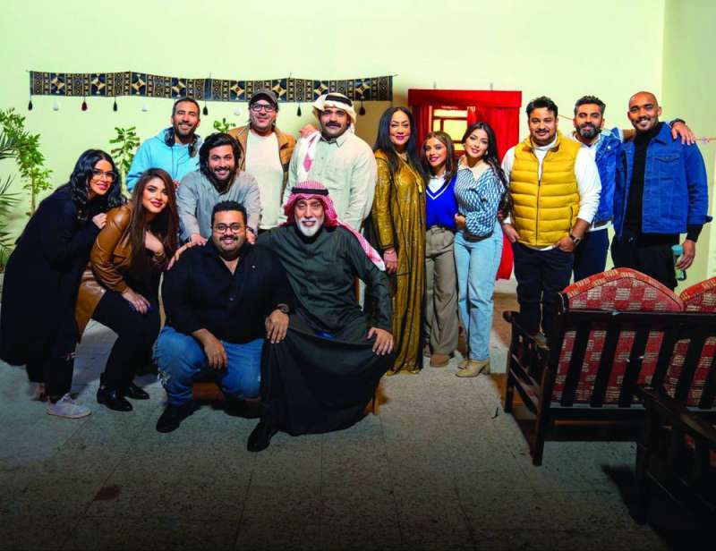 


زينب غازي مع نجوم «بطن وظهر 2» 