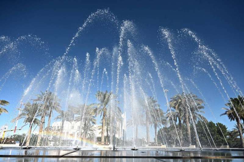 نافورة حديقة الشهيد (بعدسة أسعد عبدالله)