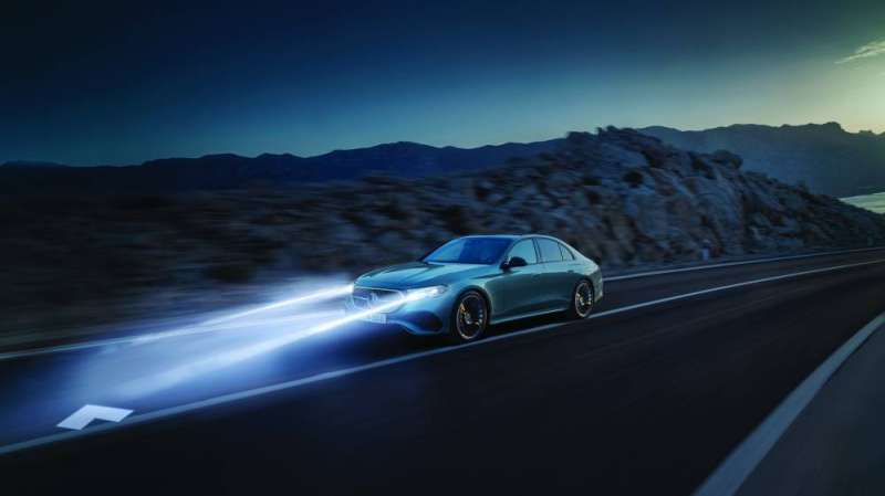 


قوة وانسيابية على الطريق 