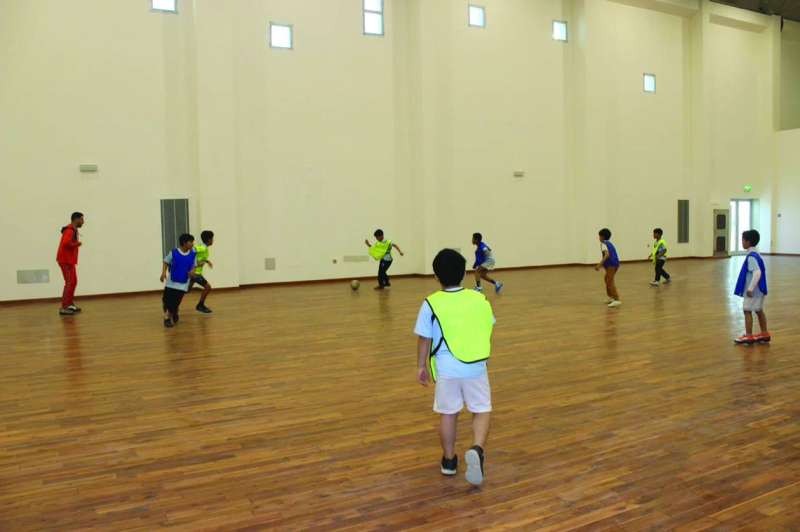 صالة رياضية في النادي 