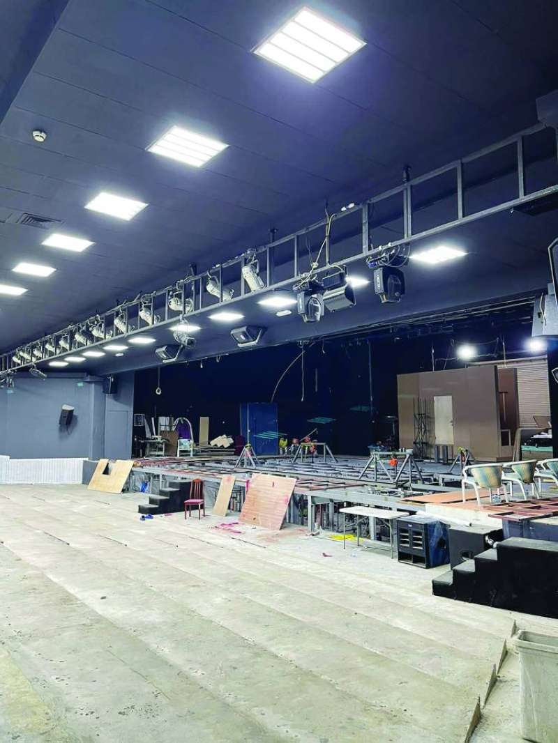 


من أعمال البناء والترميم 