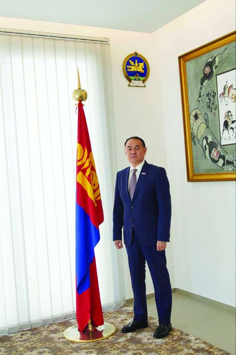 السفير المنغولي سيرجيلين بوريف