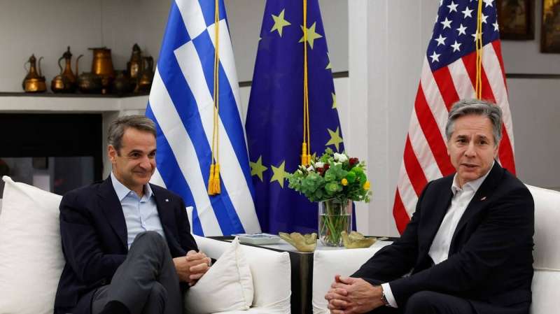 أنتوني بلينكن وكيرياكوس ميتسوتاكيس 