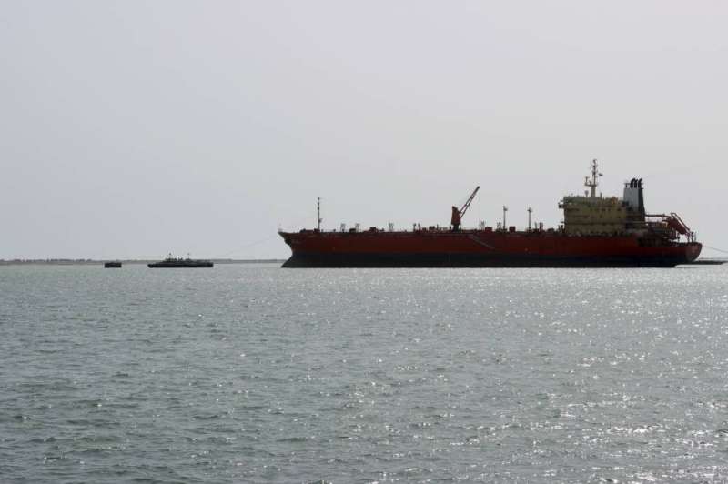 هجمات الحوثيين تهدد حركة الملاحة في البحر الأحمر (صورة تعبيرية)