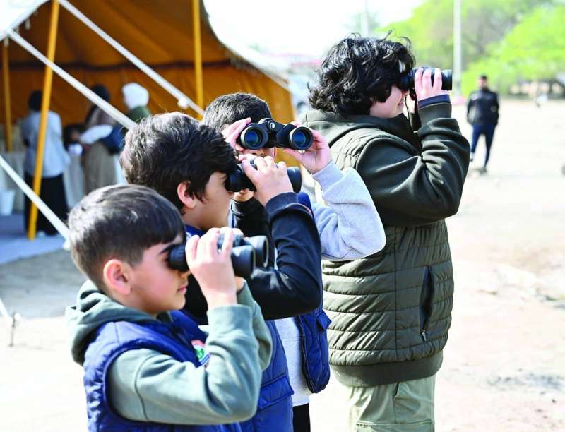 


براعم يرصدون الطيور 