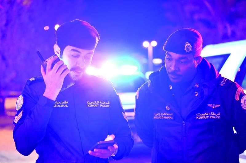 استعلام عن إحدى السيارات بجهاز راصد 