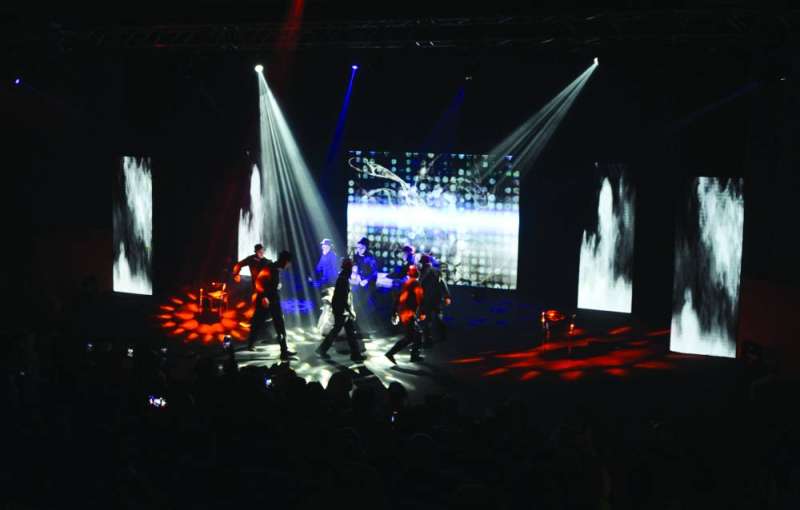 


من عرض الافتتاح 	(تصوير سعود سالم) 