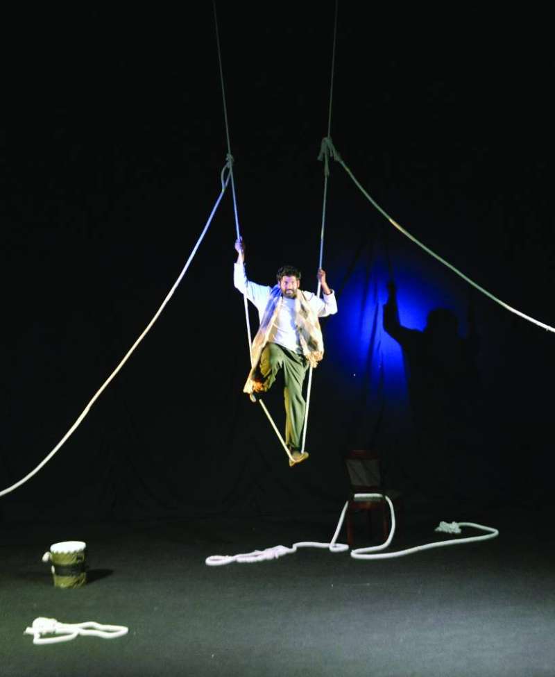 «المملوك»... معاناة وآهات 	(تصوير سعود سالم)