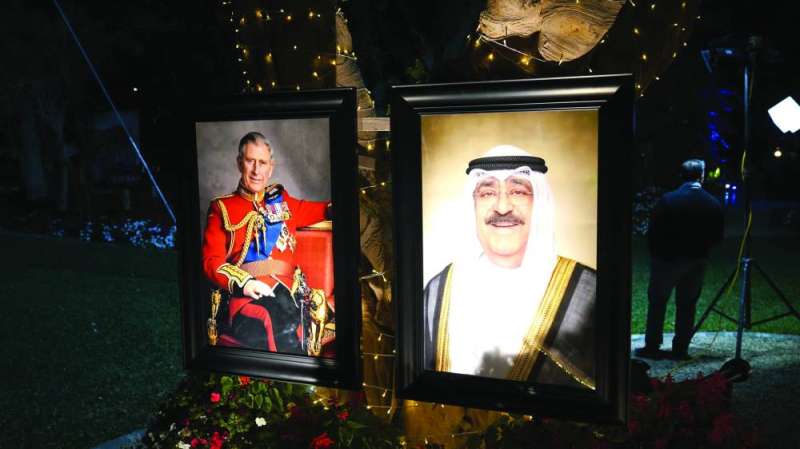 


صورتا صاحب السمو وملك بريطانيا في الحفل 