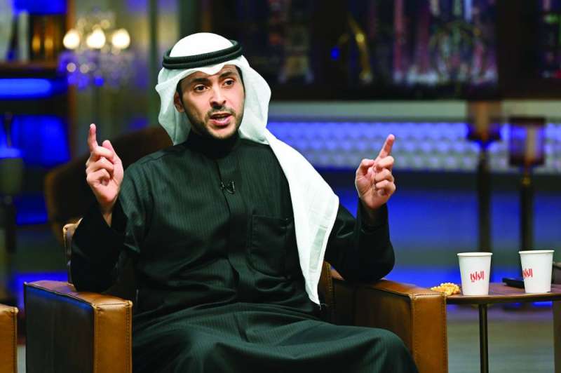 المدلج يتحدث في البرنامج (تصوير أسعد عبدالله)