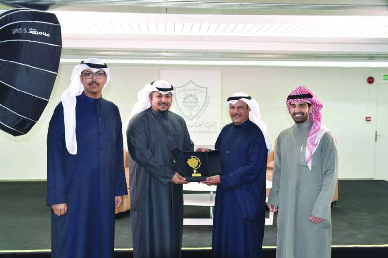 المهندسون يكرمون المطيري