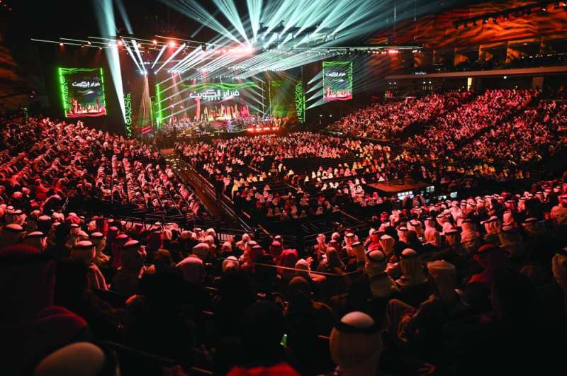 


جمهور غفير في «أرينا 360 مول» 	(تصوير نايف العقلة) 