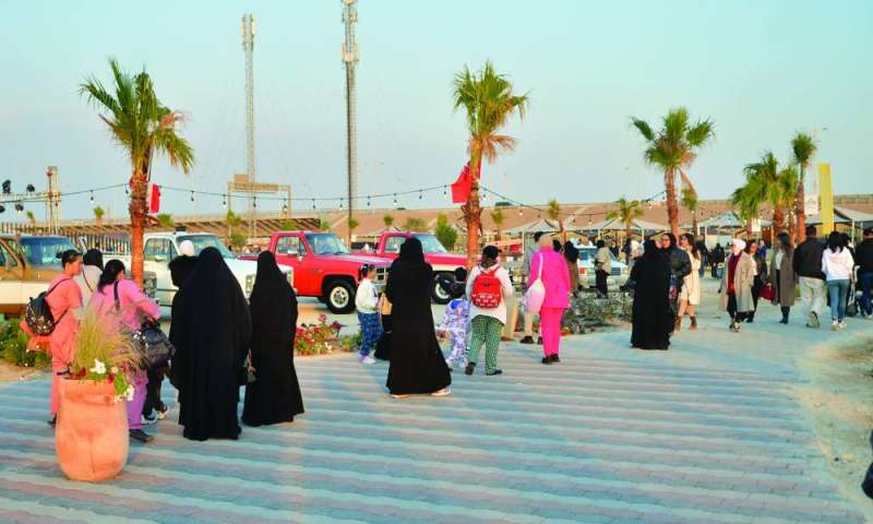 إقبال لافت على السيارات الكلاسيكية لفريق «إكسبو»