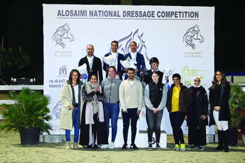 


العامر والهنيدي والسليمان على منصة التتويج 