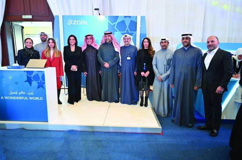 


ركن «زين» في المعرض 