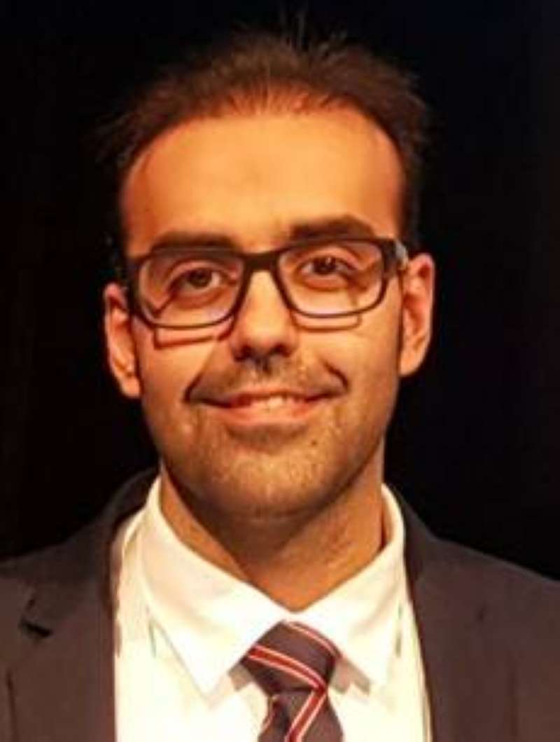 الدكتور حسين بهزاد 