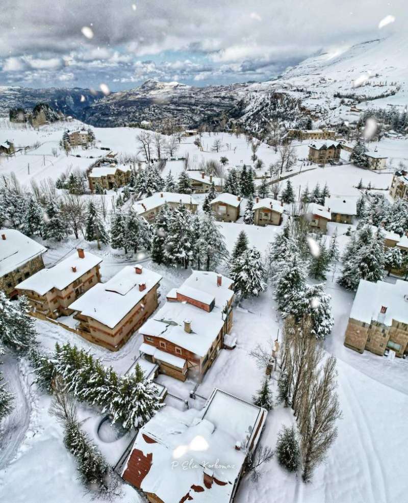 لبنان الأبيض (بعدسة ايلي قرقماز)