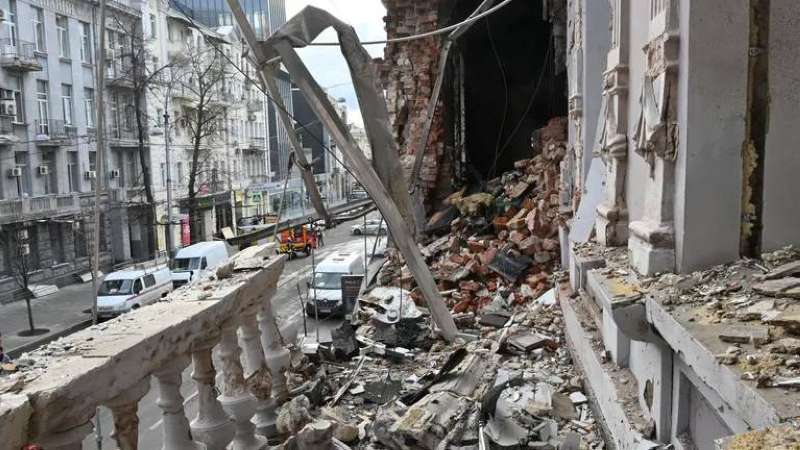 آثار الدمار جراء قصف روسي على خاركيف (أرشيفية)