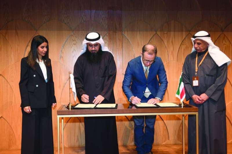 توقيع اتفاقية تعاون بحضور الوزيرة نورة المشعان 