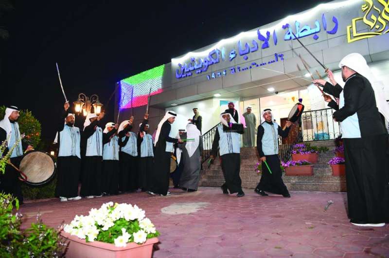 


أجواء احتفالية شهدتها ليلة الافتتاح 