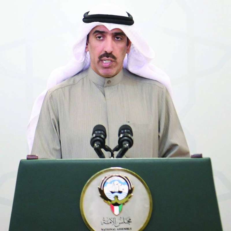 العصفور متحدثاً في مؤتمره الصحافي 