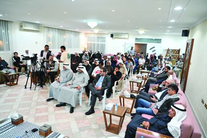 


حضور الندوة 