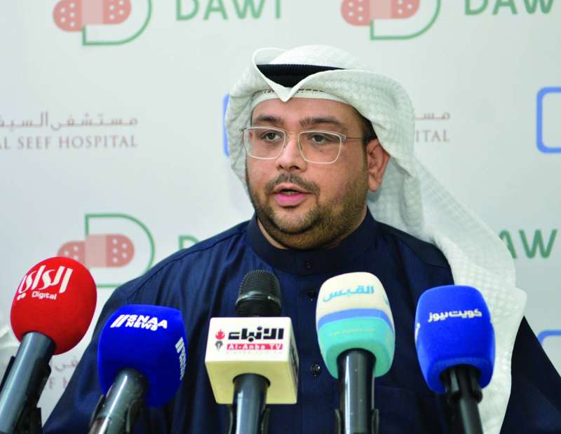 بدر ششتري متحدثاً