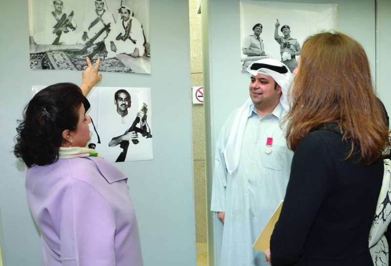 


البدر تتحدث عن صورة أرشيفية تجمع والدها مع سمو الأمير الشيخ مشعل الأحمد والأمير الراحل الشيخ نواف الأحمد 