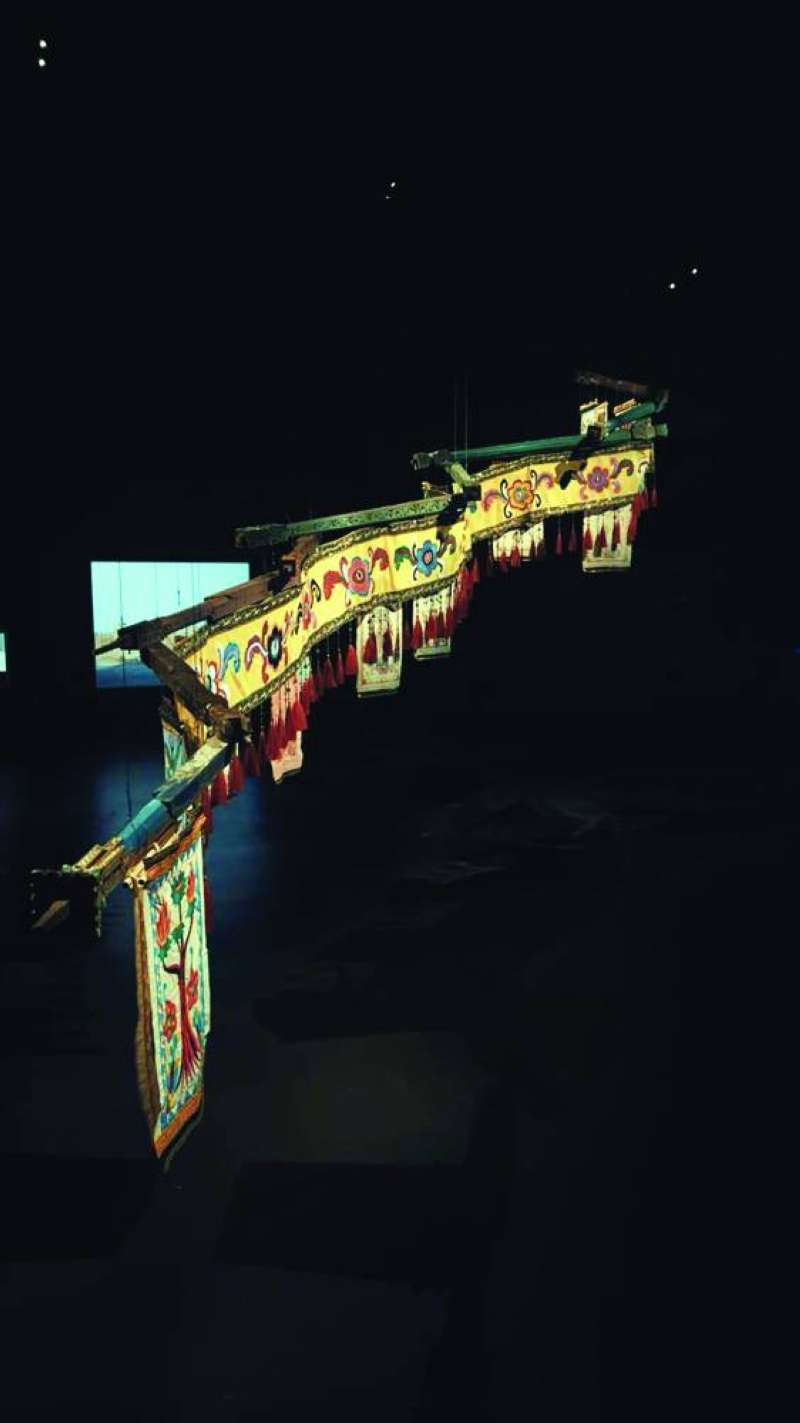 


لوحة لتصحيح المفاهيم الخاطئة عن الفن 