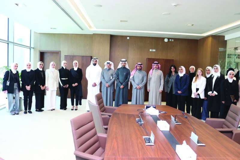 المحامون والمحاميات عقب انتهاء الدورة التدريبية