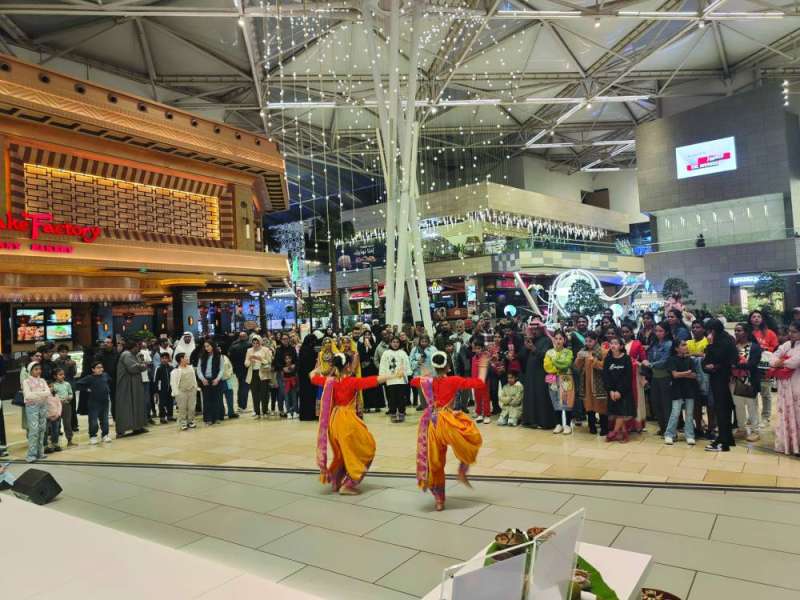 رقصات تراثية هندية أمتعت الحضور