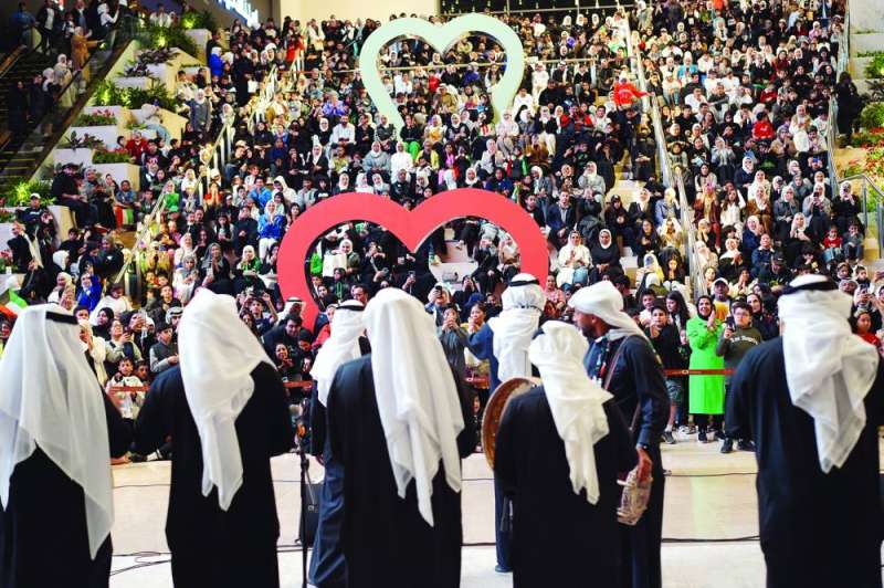  من الفعالية وتظهر الأعداد القياسية للزوار 