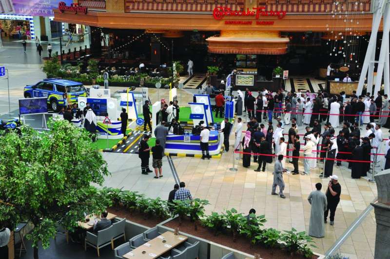 


زحمة على رفع «البلوك» في مجمع الأفنيوز 