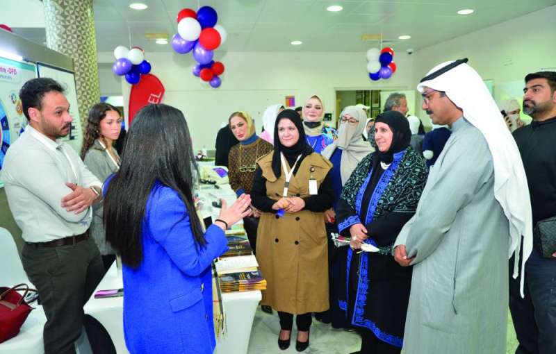 جولة في المعرض المصاحب للاحتفال