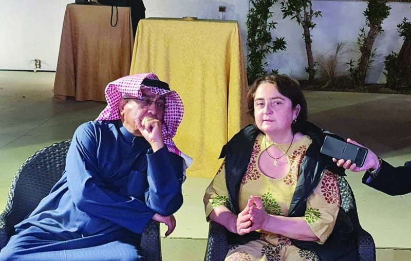 زارا نازاريان وعدنان الراشد خلال اللقاء 