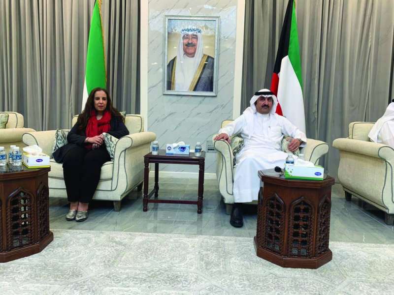 


سعد نافل العازمي ونوف المشعان خلال المؤتمر 