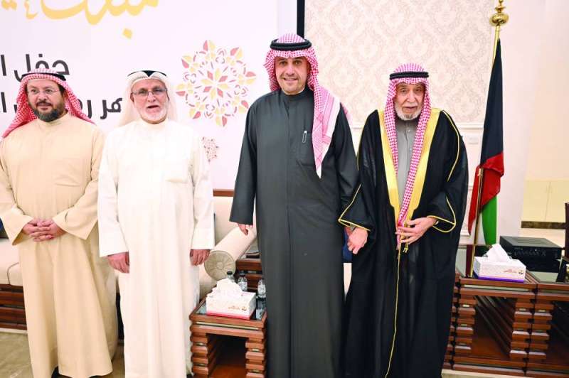 


أنس الصالح والمذكور ومحمد العمر وناصر الدبوس 