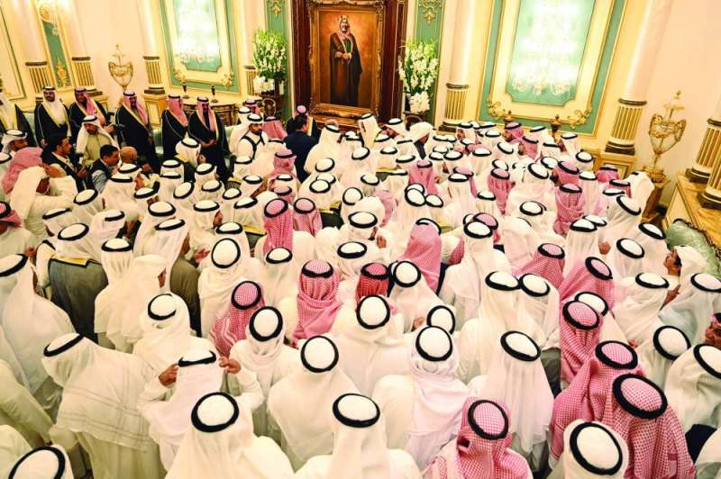 جمع غفير من المهنئين في دار يمامة 