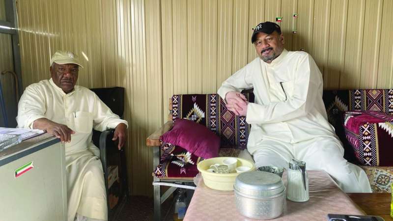 


محمد جاسم والزميل ناصر الفرحان 