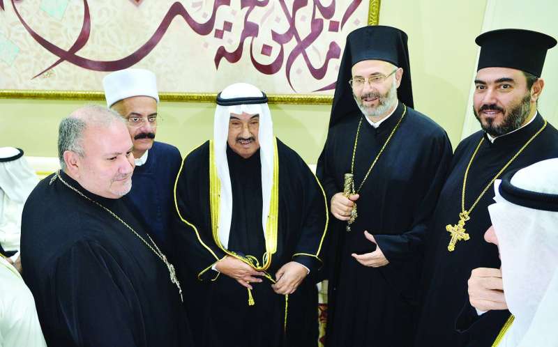 


عدد من رجال الدين يهنئون ناصر المحمد 