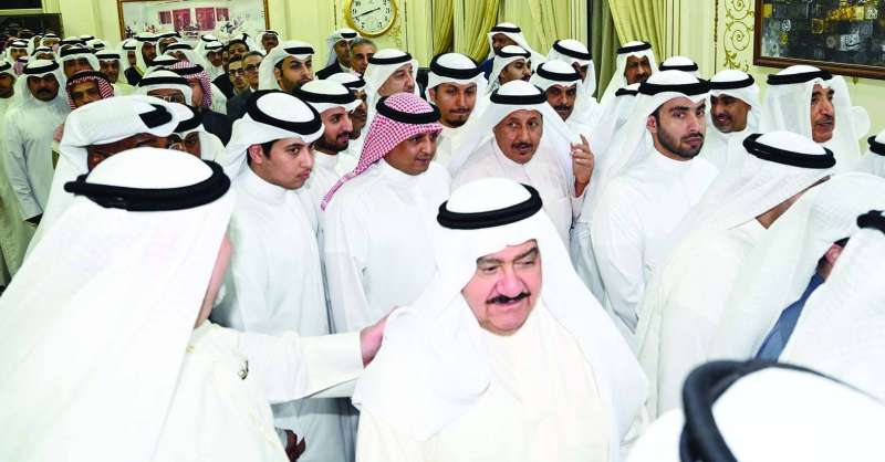 


قصر الشويخ فاض بالمهنئين 