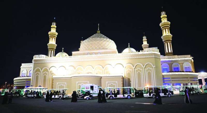 


مسجد بلال بن رباح في أبهى صورة لاستقبال عباد الرحمن في العشر الأواخر 