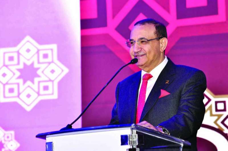 


الدكتور رفعت حليم متحدثاً 