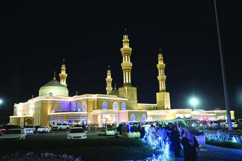 


مسجد بلال يتلألأ  	(تصوير نايف العقلة) 