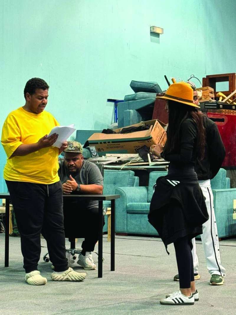 


الحملي يُراجع النص مع حصة النبهان 