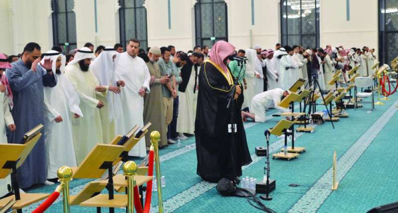 جانب من صلاة القيام في مسجد الغانم والخرافي